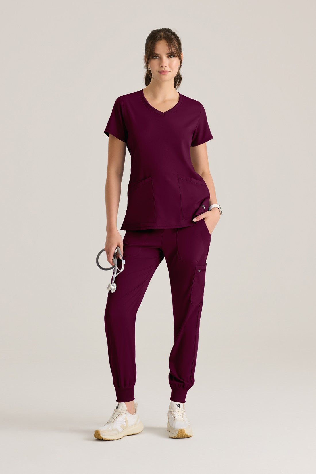TOP MUJER GREYS ANATOMY STRETCH GRST045 - VINOTINTO