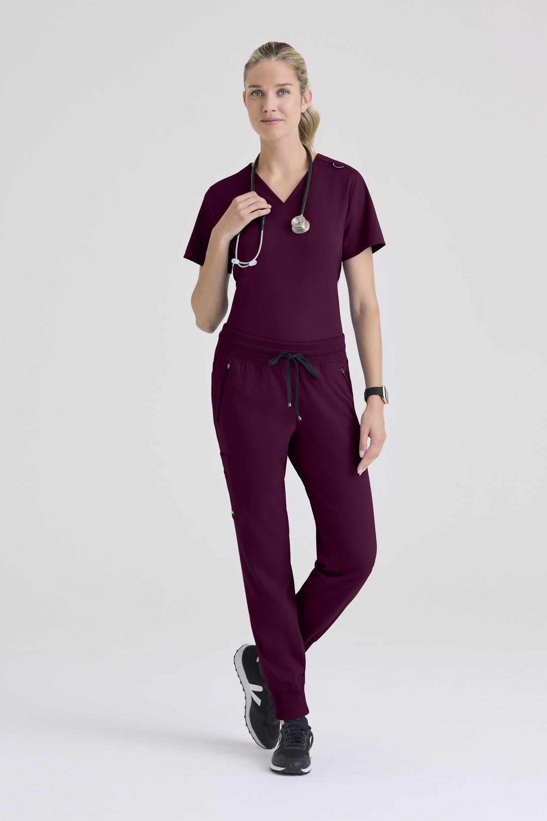 TOP MUJER GREYS ANATOMY STRETCH GVST028 - VINOTINTO