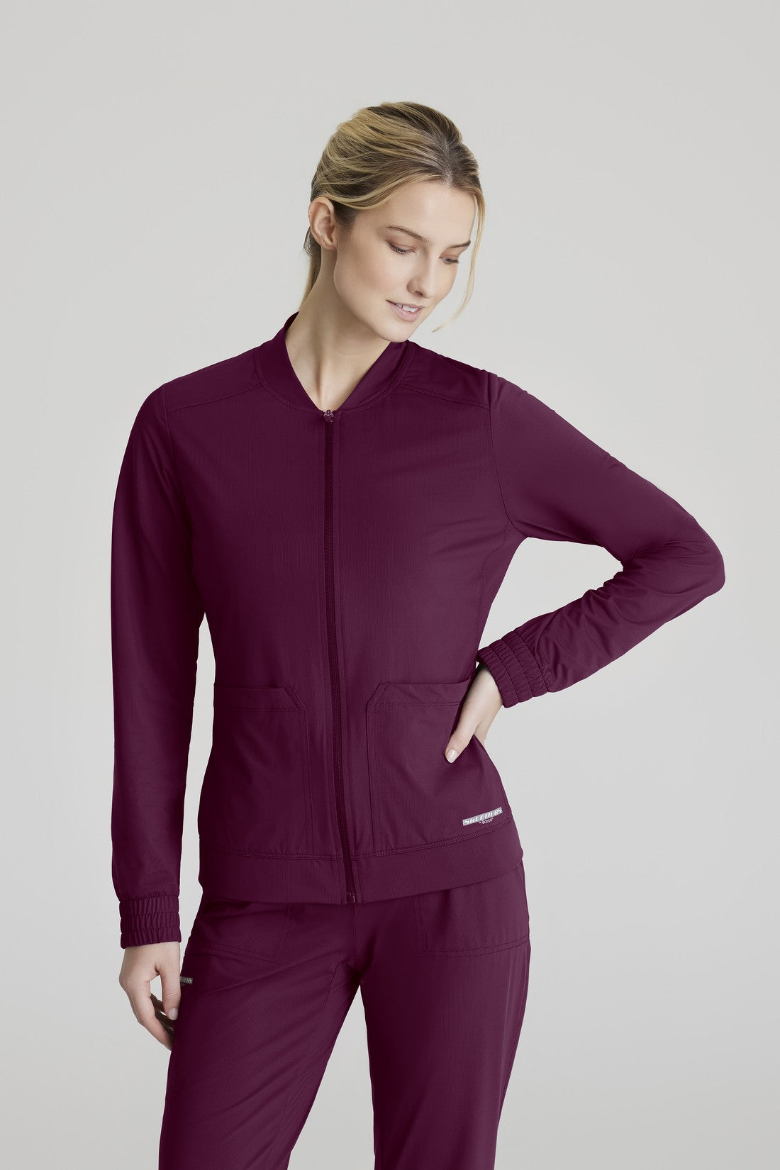 CHAQUETA MUJER SKECHERS SLIP-INS SKW919 - VINOTINTO