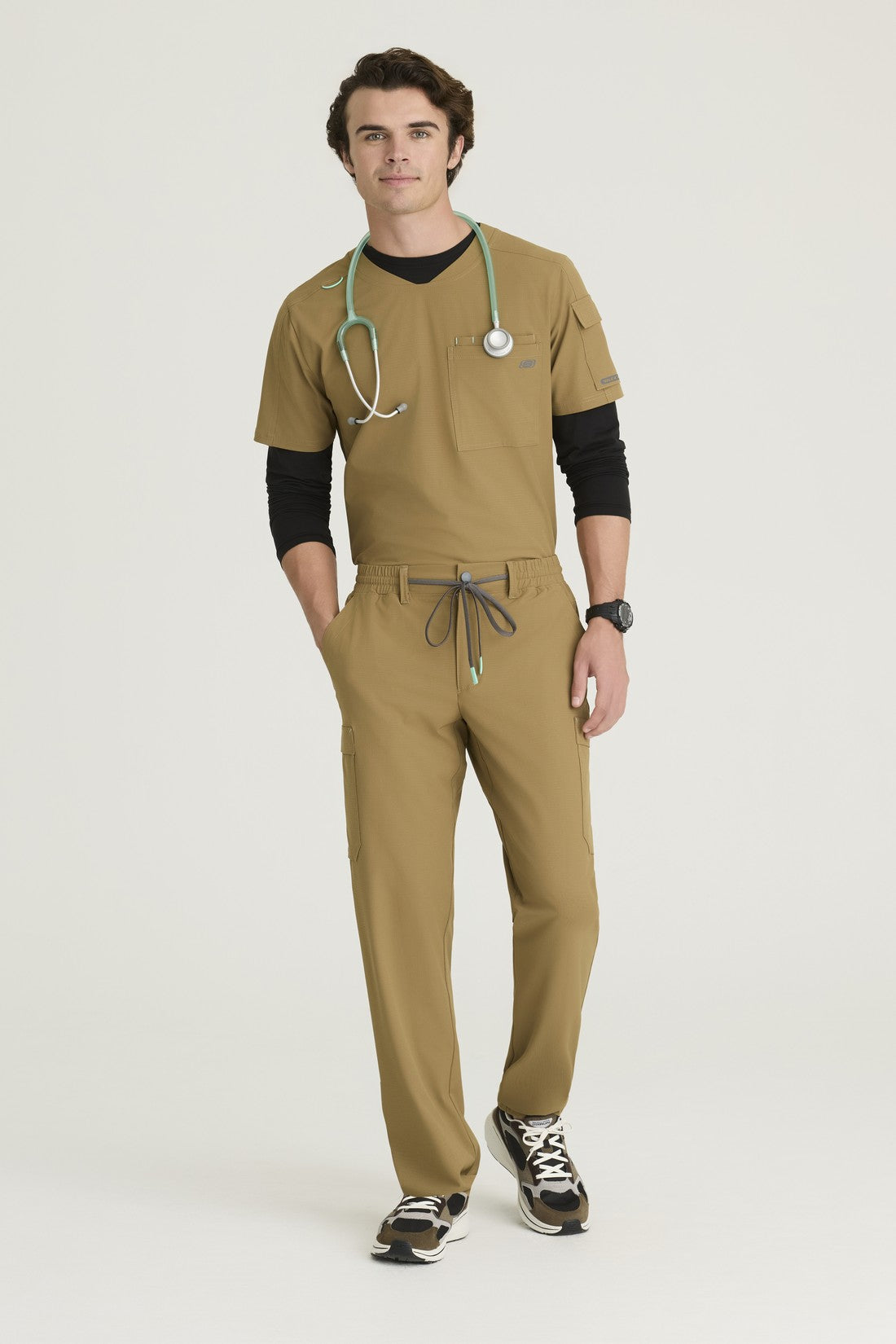 TOP HOMBRE SKECHERS RIPSTOP SKT277 - BRONCE