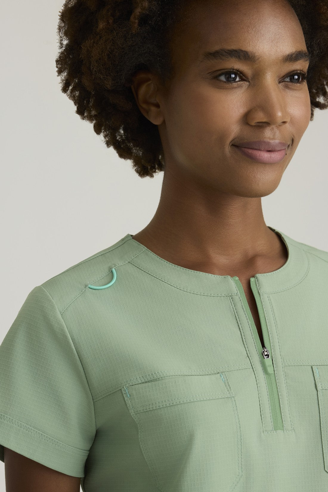 TOP MUJER SKECHERS RIPSTOP SKT284 - VERDE